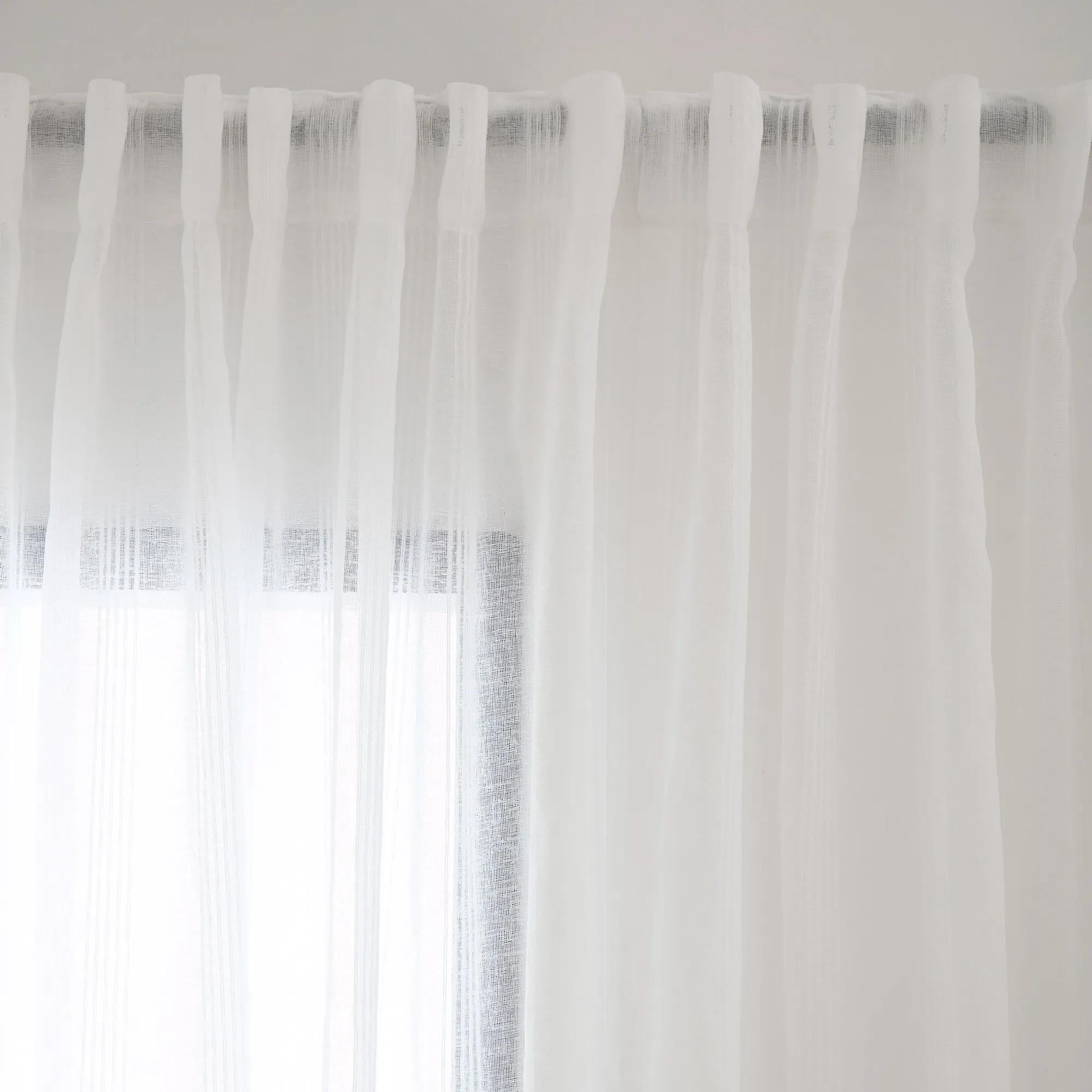 Rideau blanc semi-transparent Atila